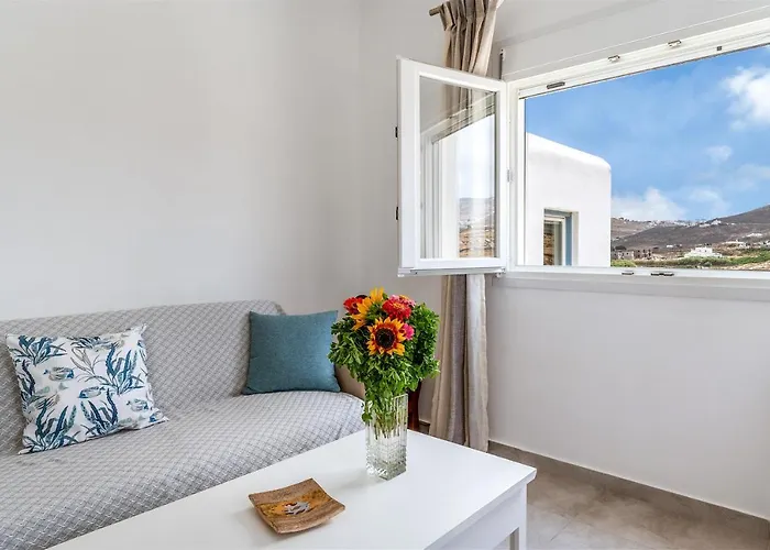 Afroditi Ftelia Anemone Panormos (Mykonos)